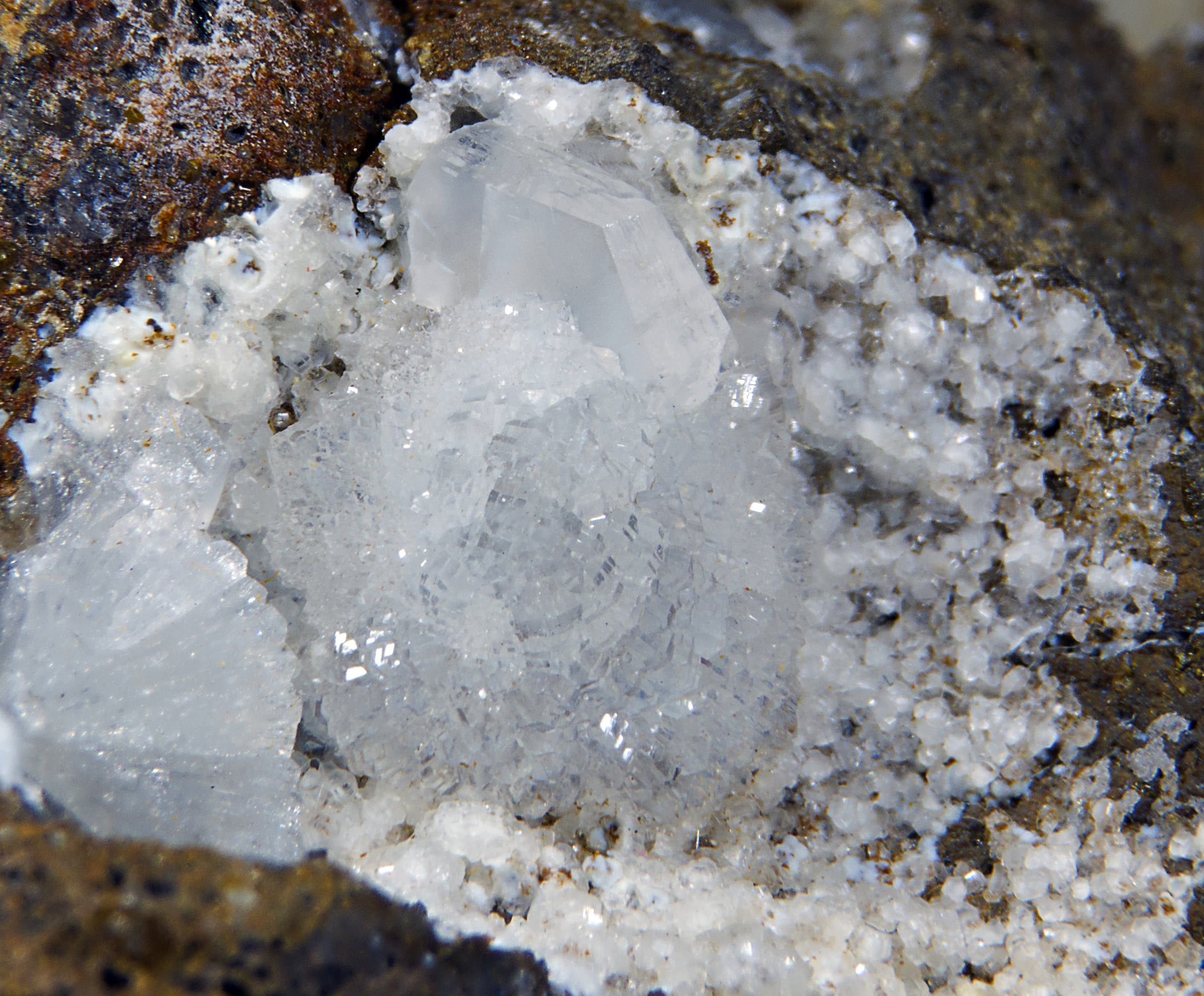 Herschelite (Chabazite-Na)