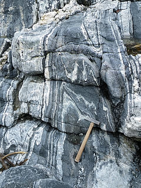 Gneiss