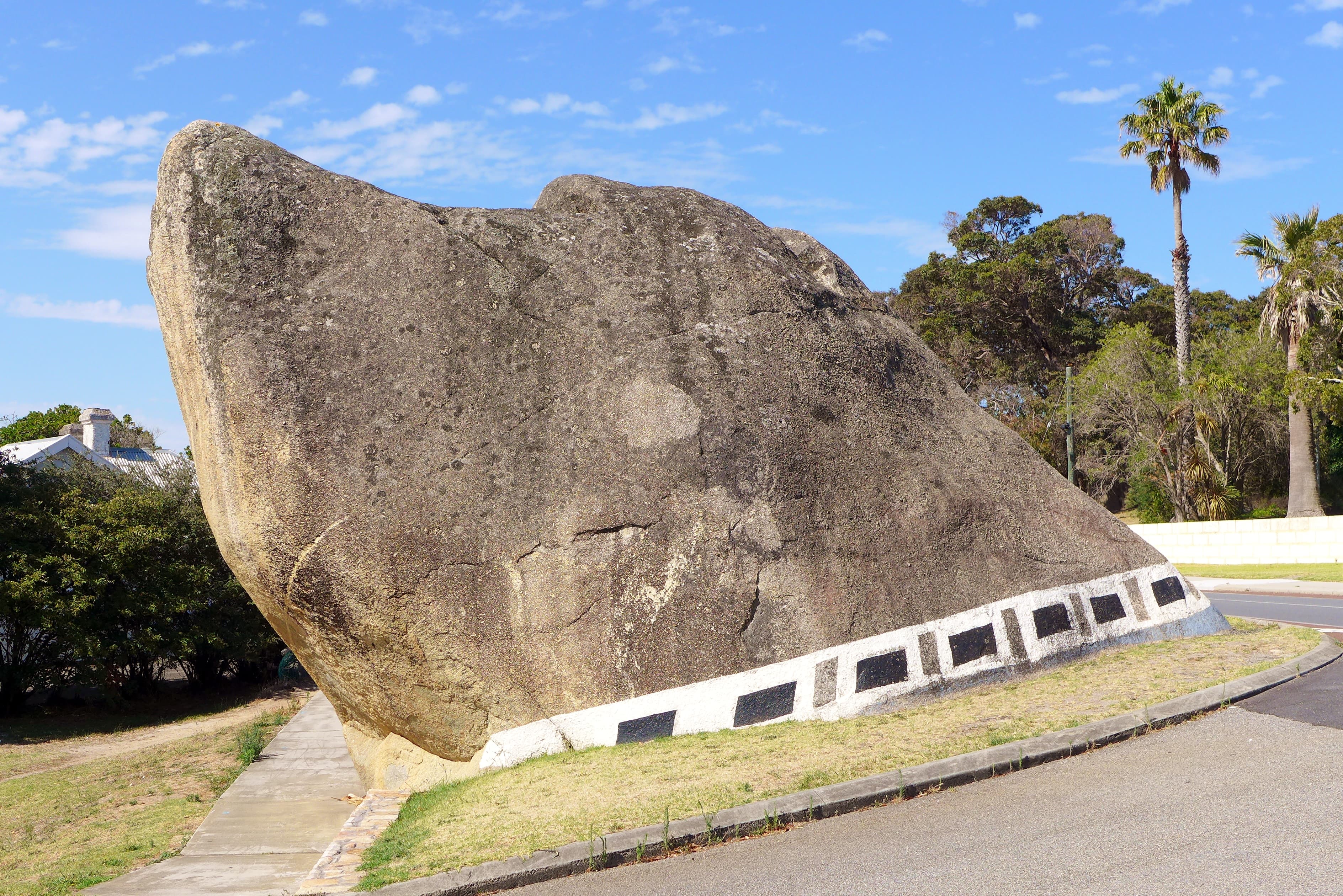 Dog Rock (Granite)