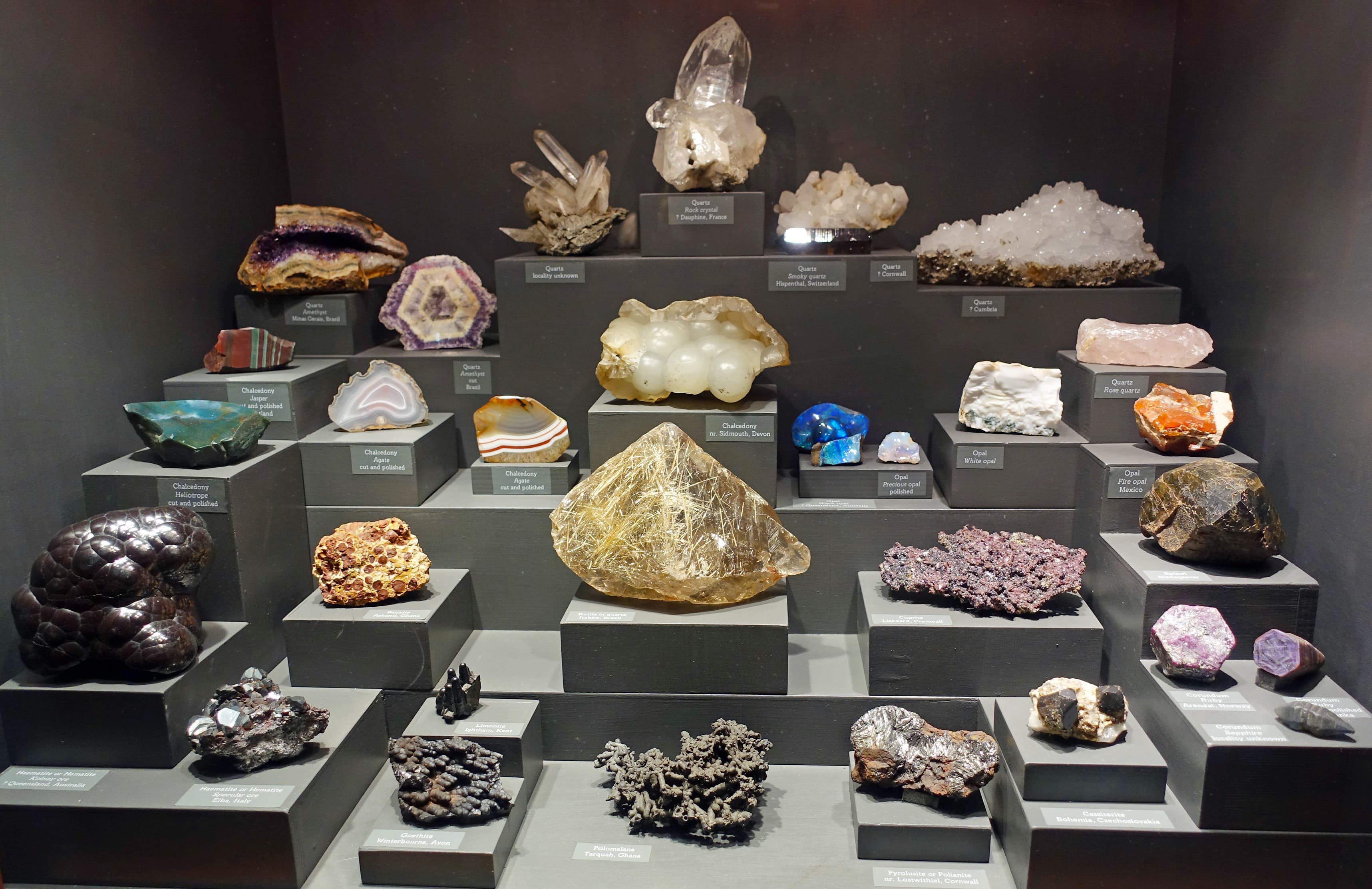 Quartz (Rock crystal)
