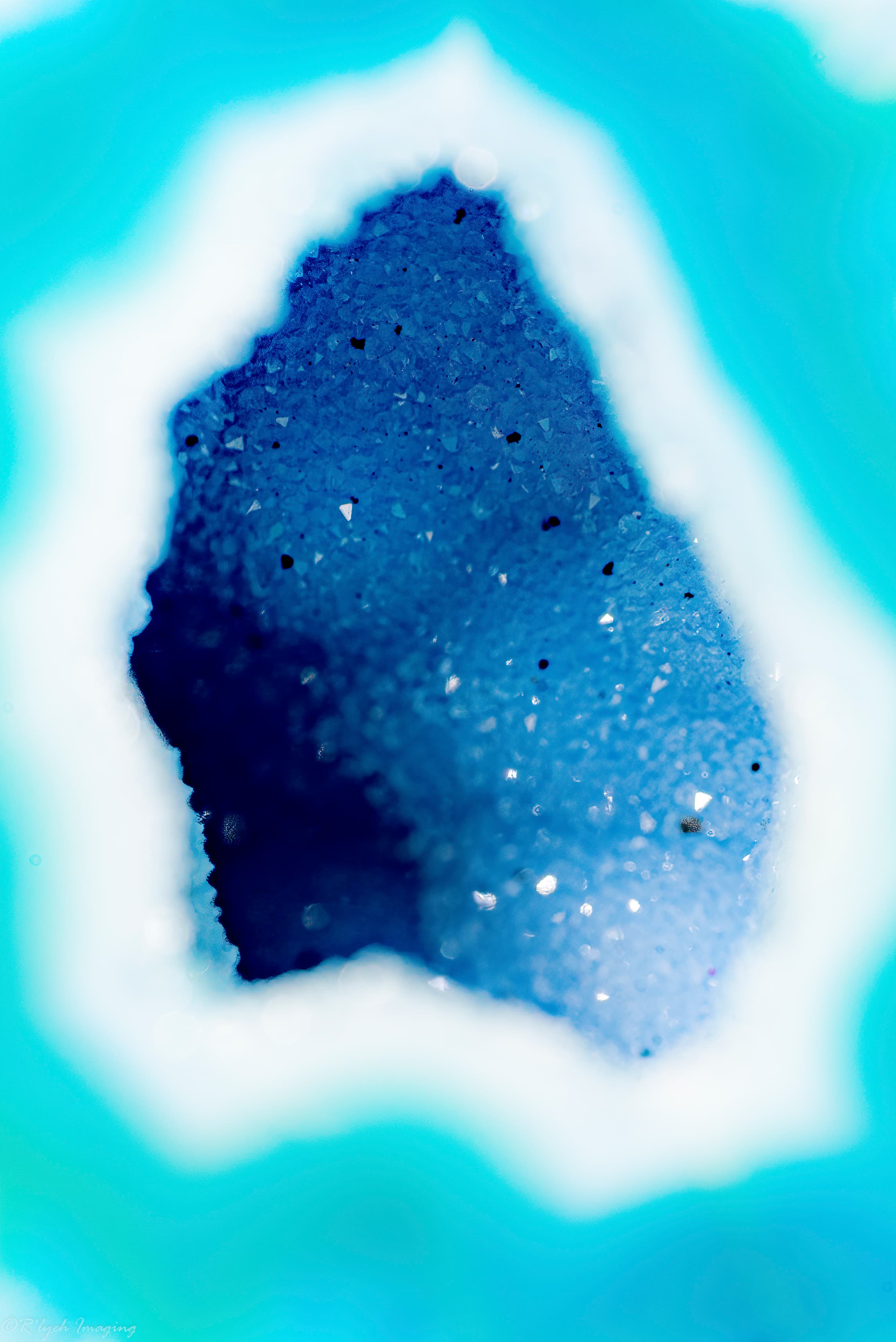 Agate Geode (dyed)