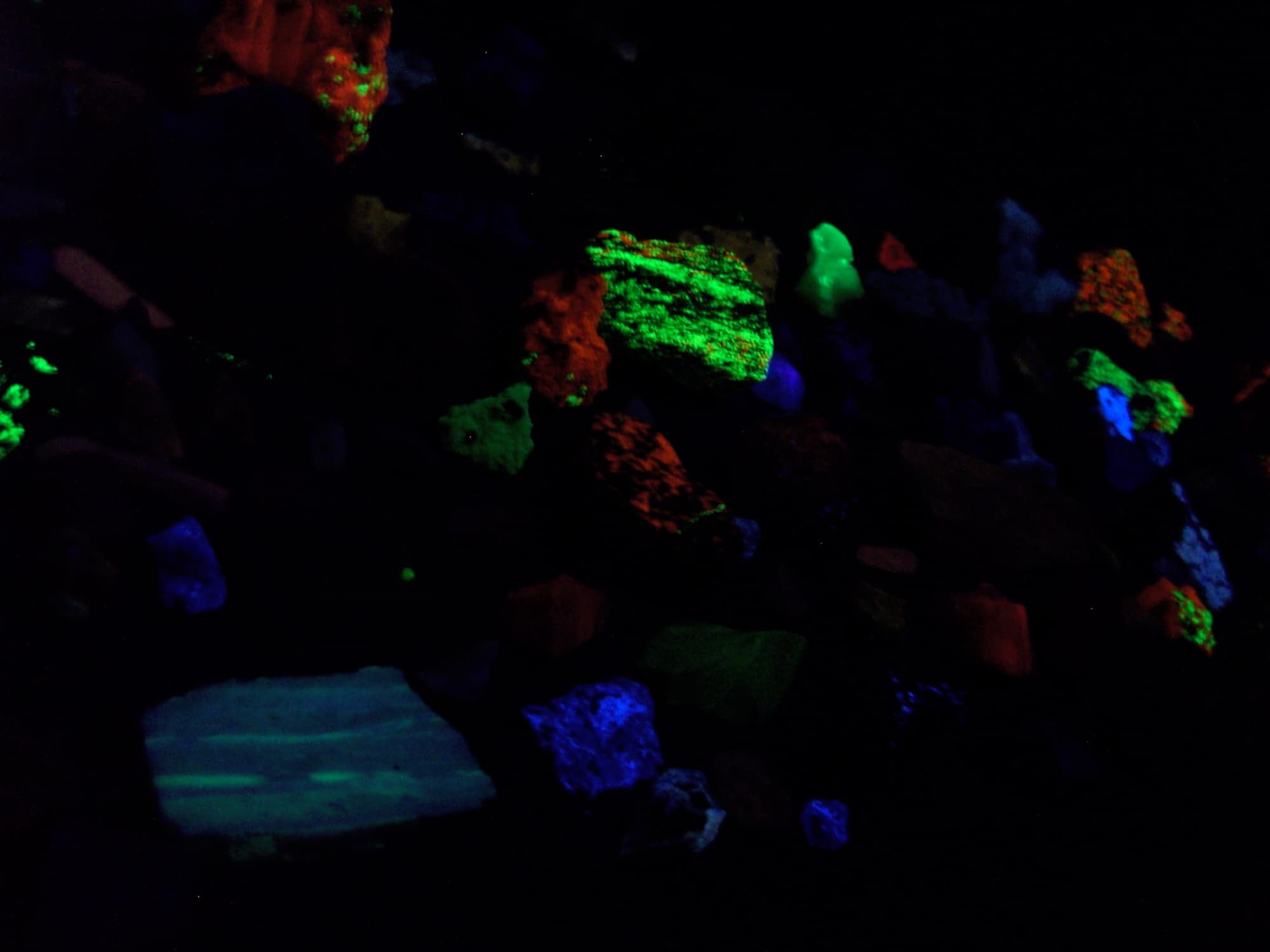 Luminescent Mineral Collection