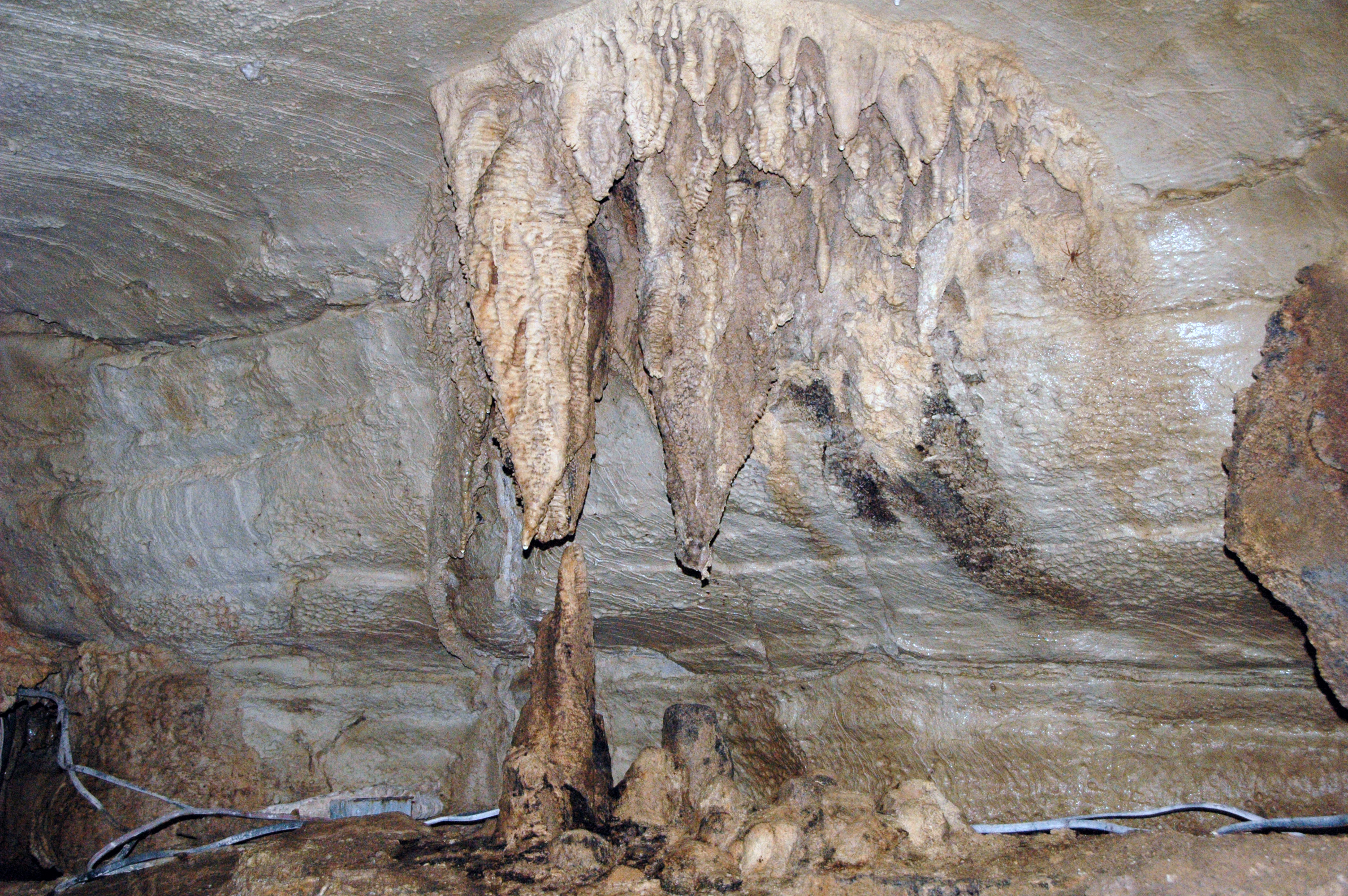 Onyx (Calcite variety)