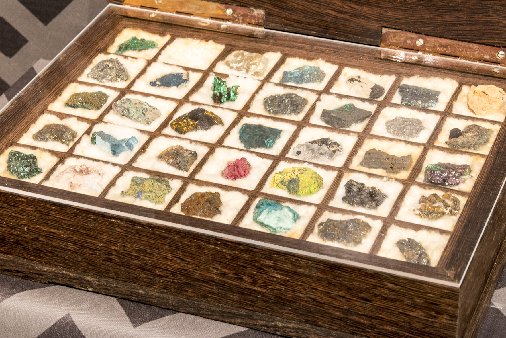 Malachite (representative of a collection)