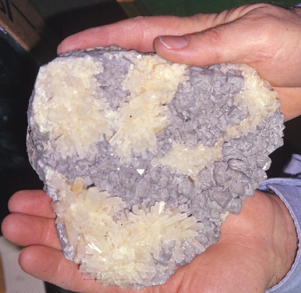 Native Antimony and Calcite